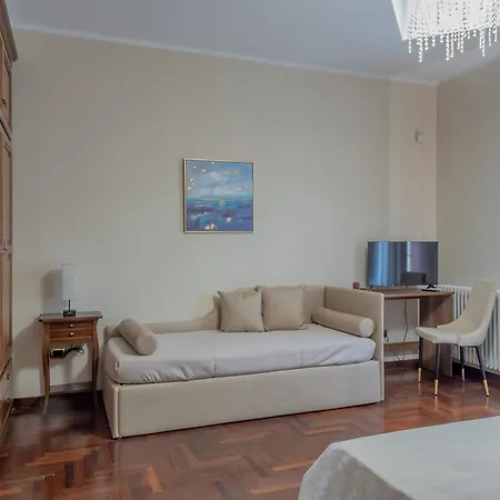 La Piccola Lanterna בית הארחה